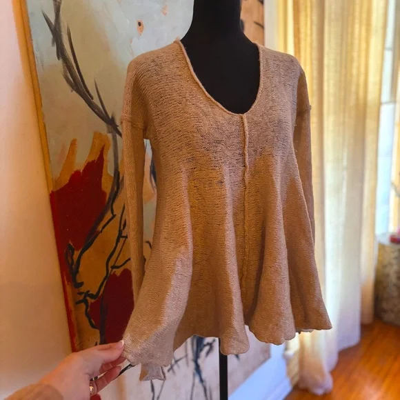 Free People, Neutral Beige Long Sleeve, Fine Gauge Pullover Swing Sweater Small - Picture 2 of 7